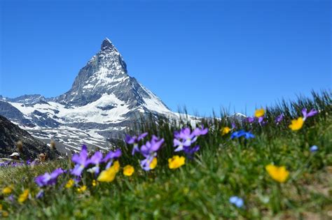 Best Time To Visit Switzerland In 2023 - Avoid Crowds