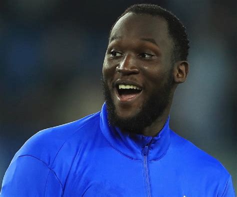 Romelu Lukaku Biography - Facts, Childhood, Family Life & Achievements