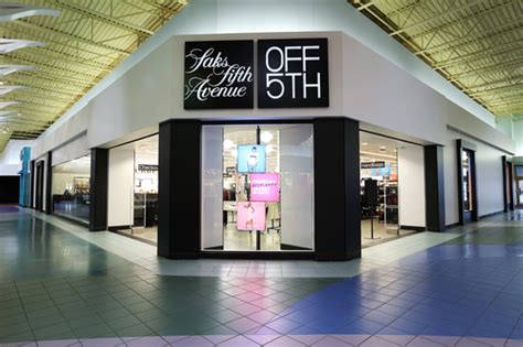 Saks Off 5th - blogTO - Toronto