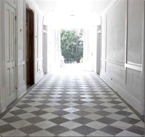 COTE DE TEXAS | Checkered floors, White marble floor, White tile floor