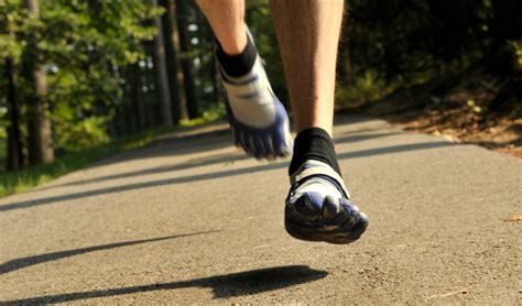 Barefoot Running Can Cause Injuries, Too - The New York Times