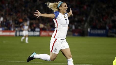 The USWNT's Julie Ertz, a time World Cup champion, is retiring from ...