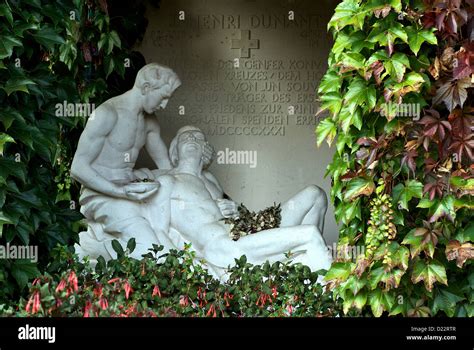 Zurich, Switzerland, the grave of Red Cross founder Henry Dunant Stock ...