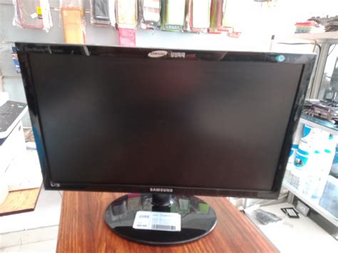 20′ inch LED Monitor | LankaMarket