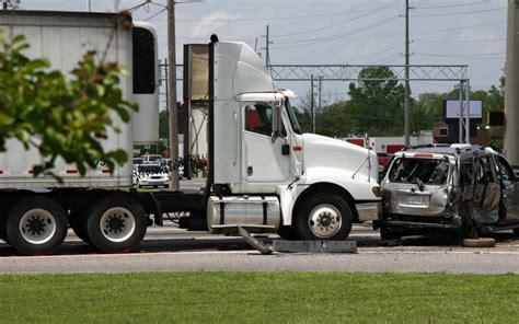 Are Truck Accident and Car Accident Cases Different? | Matthews Injury Law