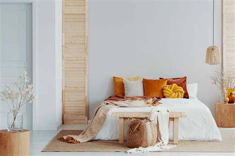 What Colors Go With A Rust Color Scheme In Your Home? [17 Color Ideas ...