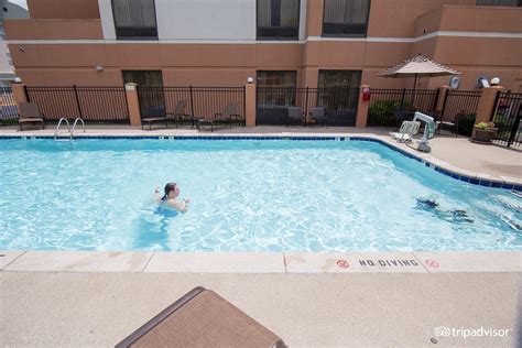 Hyatt Place Nashville/Opryland Pool: Pictures & Reviews - Tripadvisor