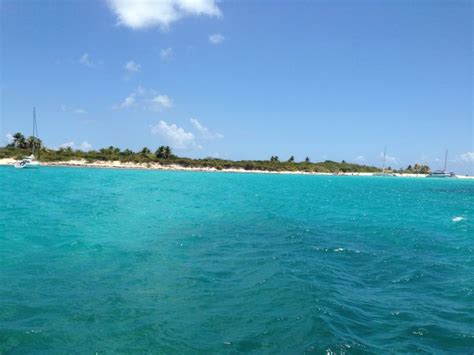 Fajardo beach. ️ | Beautiful islands, Beach, Puerto rico