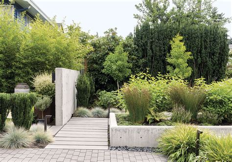 A Stunning Modern Landscape Design for a Contemporary Home - Fine Gardening