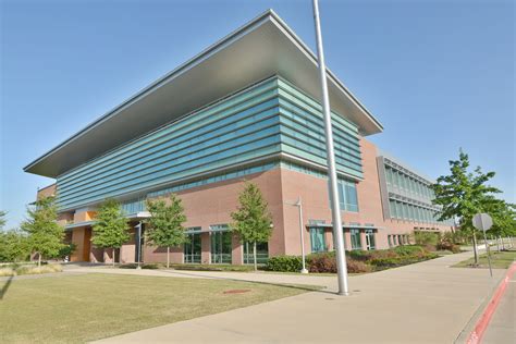 UNT – Dallas Campus – DGB Glass, Inc.