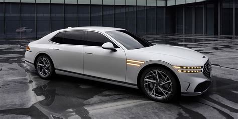 2023 Genesis G90 Revealed Looking Like a True Flagship Sedan