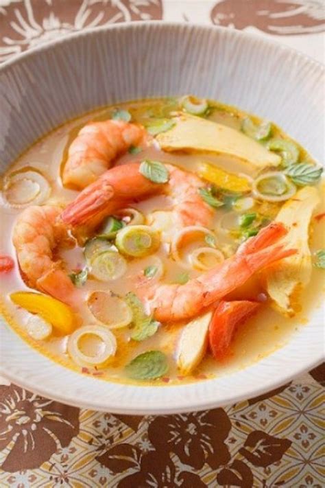 Weight Watchers Thai Prawn Soup Recipe • WW Recipes