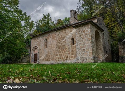 Benedictine Architecture 13Th 14Th Centuries Sanctuary Which Flanked ...