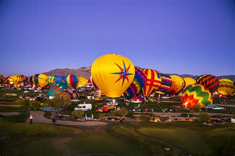 Everything You Need to Know About Albuquerque’s Massive Hot Air Balloon Festival | Air balloon ...