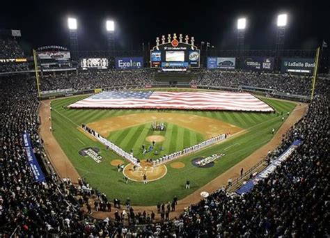 2005 World Series: Game 1 - Photo 1 - Pictures - CBS News