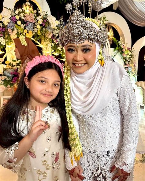 Close to Employees, 10 Photos of Ashanty Attending Sister Arsy's Wedding - Anang Hermansyah as a ...