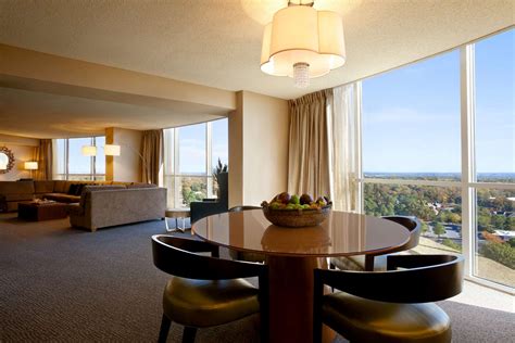 Hilton Hotel Memphis, TN - See Discounts