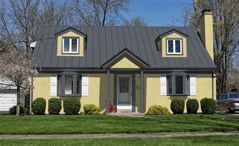 Is A Gray Metal Roof Right For Me? Plus Design Ideas (2022)