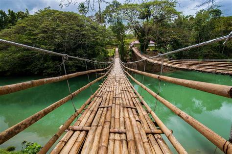 Crossing The Breathtaking Tigbao Hanging Bridge Bohol Philippines ...