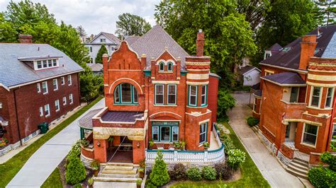 A Couple Hopes Their Hyde Park Mansion Sells to a History-Minded Future Owner | Cincinnati Refined