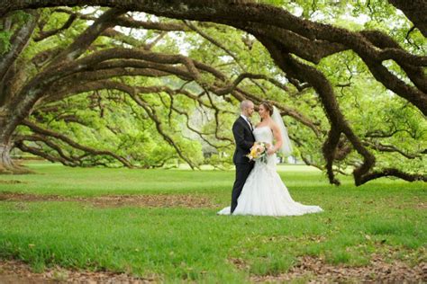 Oak Alley Plantation Weddings - Eye Wander Photo