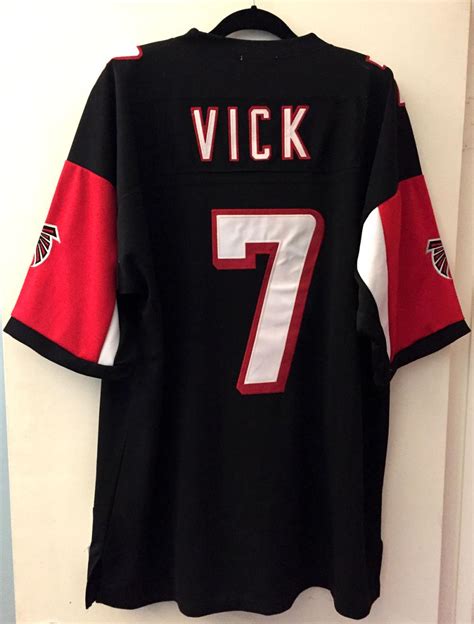 Lot - #7 Michael Vick NFL Football Atlanta Falcons black stitched jersey Throwbacks 2001-05 ...