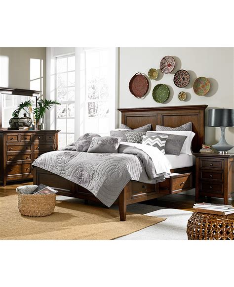 Furniture Matteo Storage Platform King Bed, Created for Macy's ...