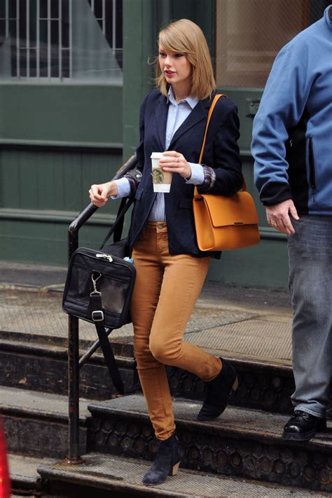 Taylor Swift Casual Style - Out in NYC - March 2014