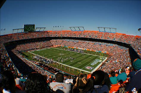 Stadiums of the NFL-Dolphin Stadium - Super Bowl XXIII, XXIX, XXXIII ...