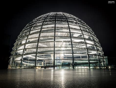 Reichstag Kuppel Berlin Germany Bundestag Night | Tripfabrik | creative digital agency