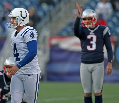 Former Patriots kicker Adam Vinatieri backs up Stephen Gostkowski