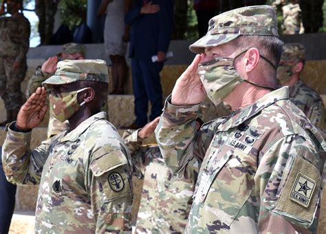 Army Uniform Board votes on proposed changes, including female-specific uniform elements > Joint ...