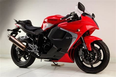 Hyosung GT250R (Хьюсонг GT) - ціни, відгуки, характеристики GT250R от Hyosung