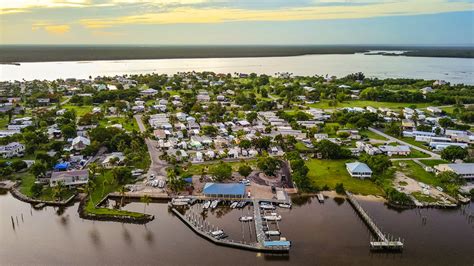 Chokoloskee Island Park-Florida's BEST RV Retreat