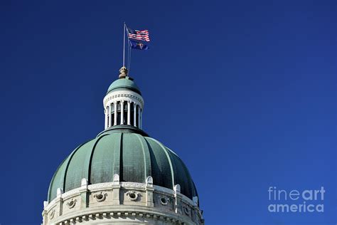 Indiana Statehouse Capitol Building Dome on a Sunny Day Photograph by ...