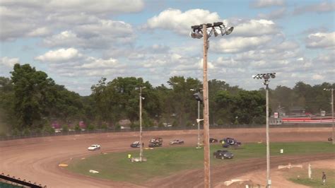 9/1/2019 Shawano Speedway Mighty 4's - Shawano Fair - YouTube