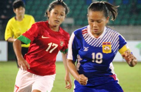 PSSI Riau Cari Pemain Sepakbola Wanita Berbakat - Wagz - Hot Girls Entertainment News