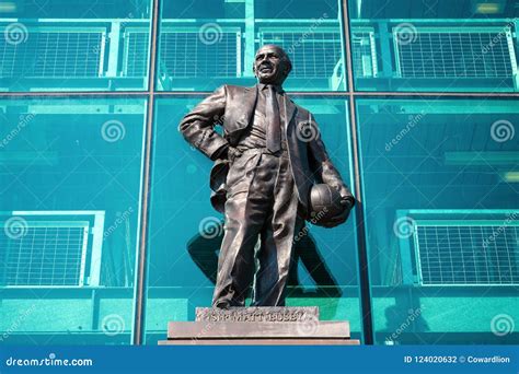 Sir Matt Busby Bronze Statue at Old Trafford Stadium in Manchester, UK ...