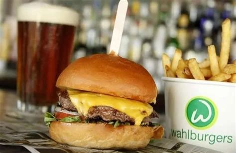 Wahlburgers Menu Prices [August 2022 Updated]