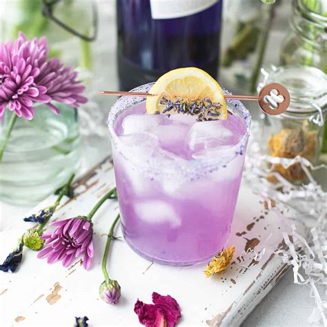 Lavender Lemonade Cocktail (with Empress Gin) - superman cooks