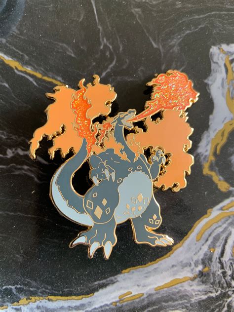 Charizard Shiny Gigantamax Enamel Pin - Etsy