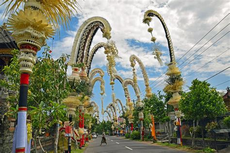 Bacaan Doa Hari Raya Galungan, Arti dan Makna serta Rangkaian Hari Raya ...