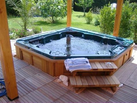 richtig den whirlpool platzieren Sunken Hot Tub, Jacuzzi Hot Tub, Hot ...