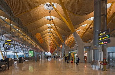 Reabren todas las pistas del aeropuerto Adolfo Suárez Madrid- Barajas