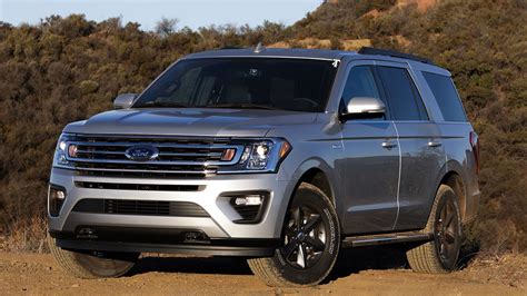 10 Best Used Three-Row SUVs Under $25,000 - Kelley Blue Book