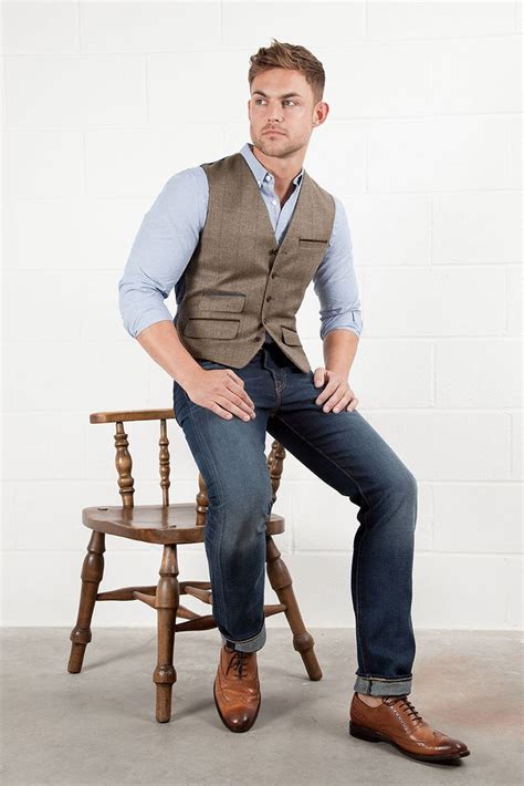 vest and jeans | Men fashion casual fall, Mens outfits, Mens fashion suits