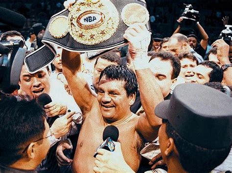 Boxing Legend Roberto Duran Hospitalised With COVID-19 | Boxing News