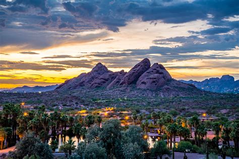 Papago Park After Sunset Stock Photo - Download Image Now - iStock