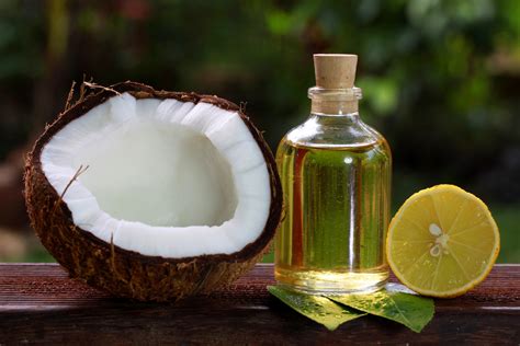 Coconut oil Facts, Health Benefits and Nutritional Value