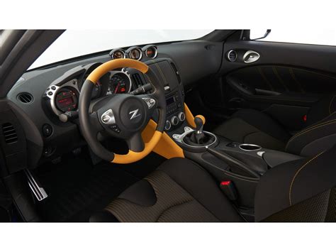 2020 Nissan 370Z Pictures: | U.S. News